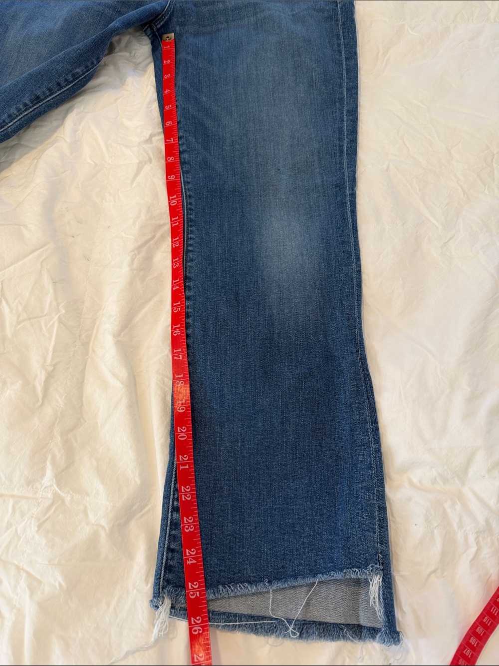MOTHER The Insider Cropped Step Flair Jeans - Picture 5 of 7